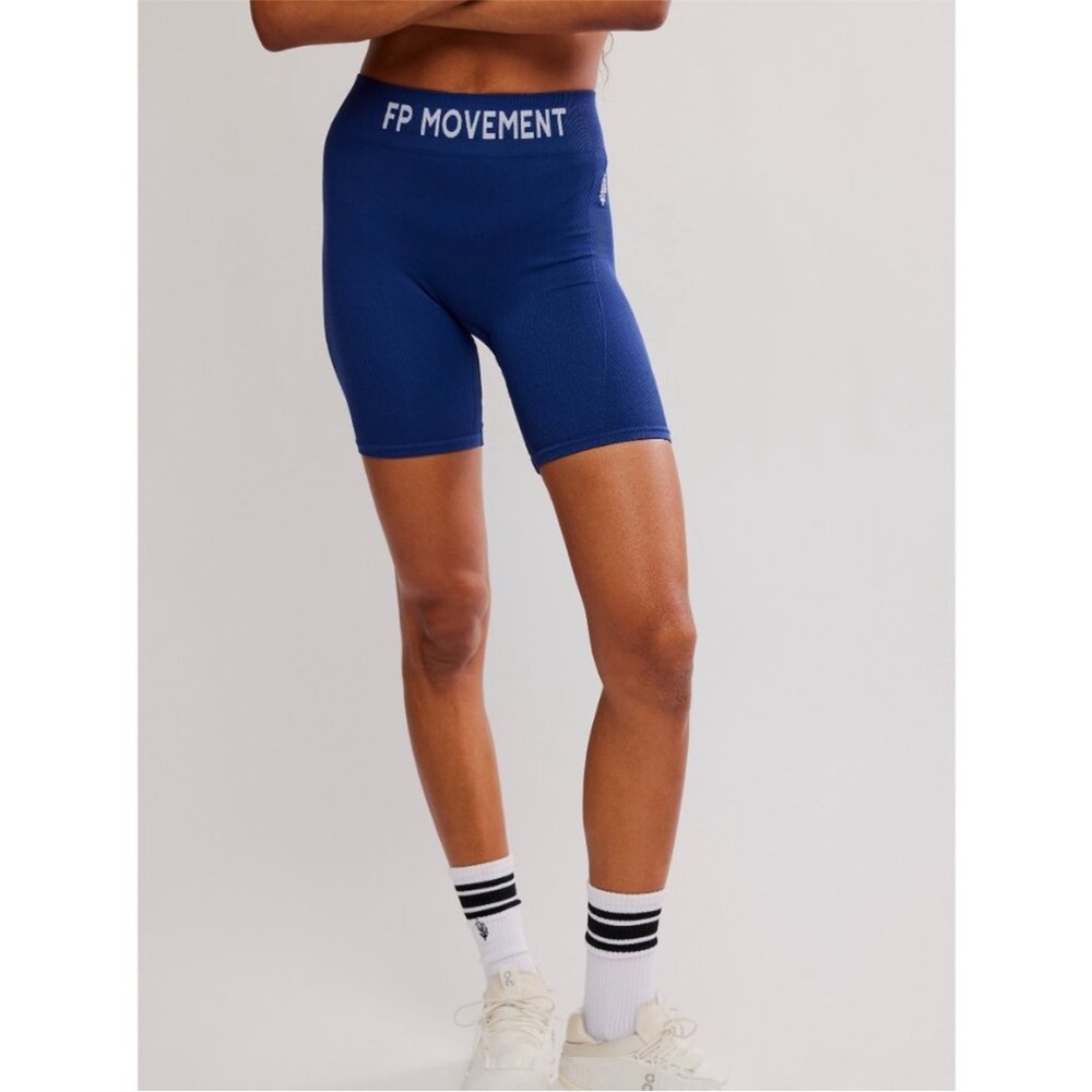 FP Movement Long haul logo Bike Shorts - Picture 2 of 7